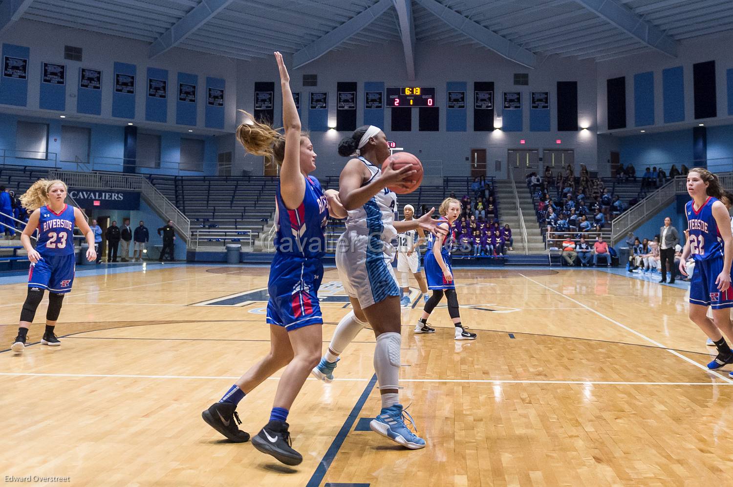 VarLadiesBBvsRiverside 21.jpg